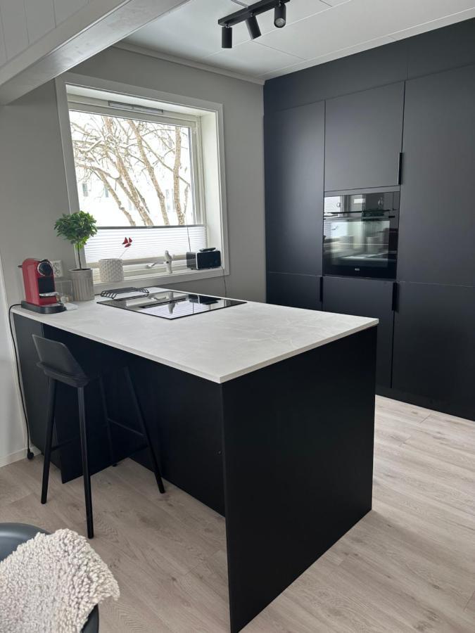 Lofoten Kabelvag-Small Apartment Exterior photo