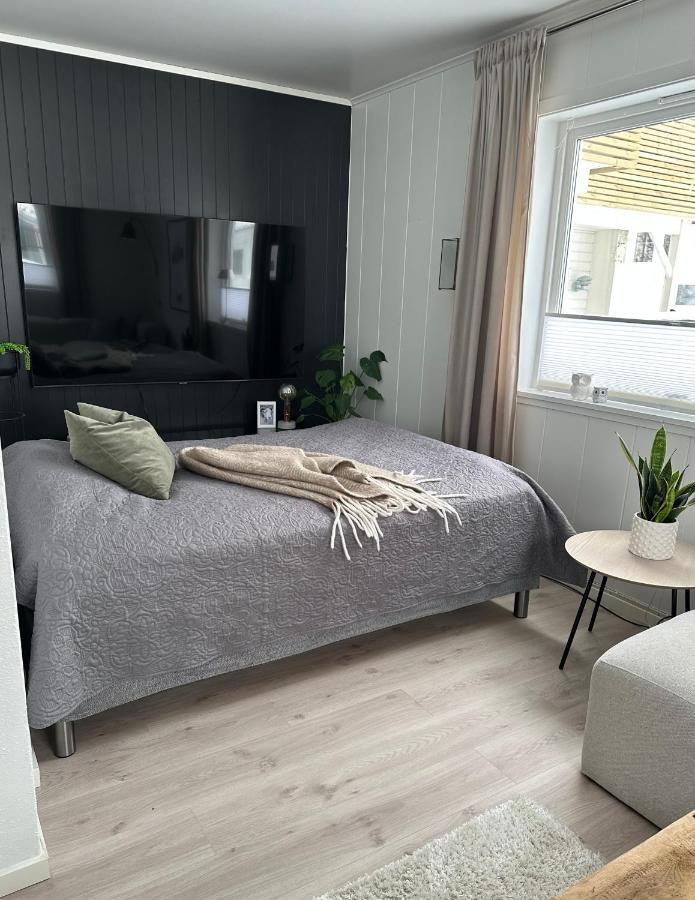 Lofoten Kabelvag-Small Apartment Exterior photo